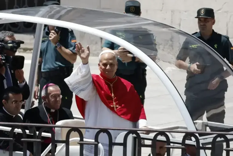 Leo XIV on his tour of the capital in the popemobile.