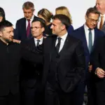 Zelensky will meet on Sunday with Merz, Starmer, and Macron to advance towards peace talks with Putin