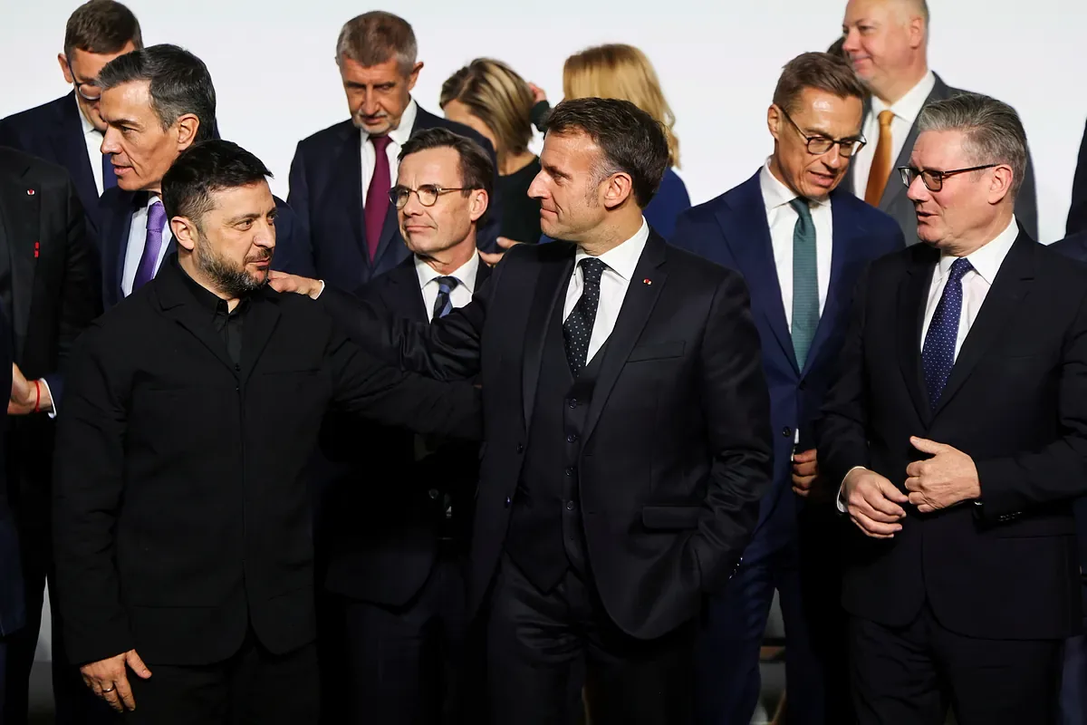 Zelensky will meet on Sunday with Merz, Starmer, and Macron to advance towards peace talks with Putin