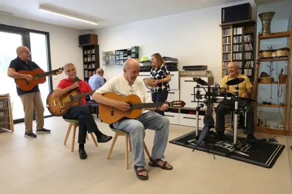 Senior cohousing expands in the city: seniors design their own way of living accompanied