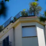Ayuso's boyfriend puts a second apartment up for sale for 1.6 million and Más Madrid will denounce the Chamberí penthouse for embezzlement