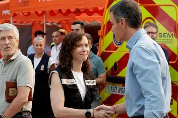 The Government establishes a single command given the forecast that the fires in Madrid and Ávila will merge into one: "The situation remains complex"