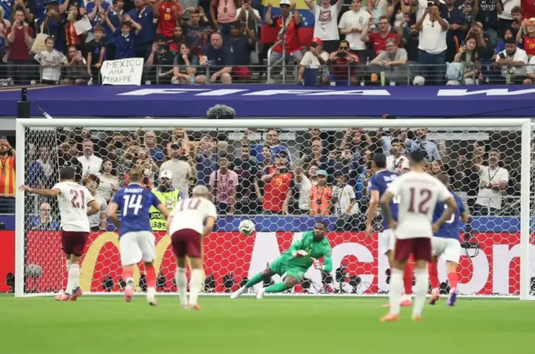 Oyarzabal scores the first goal from a penalty.