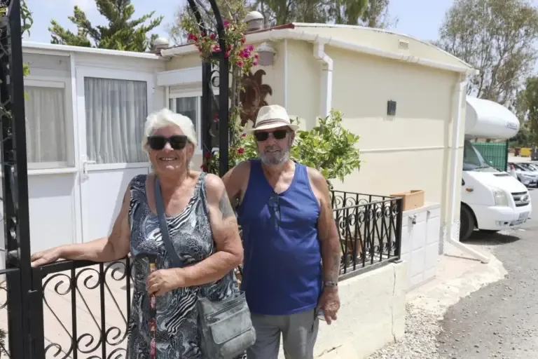 Victoria and Peter, a couple from Essex (England), staying at the campsite.