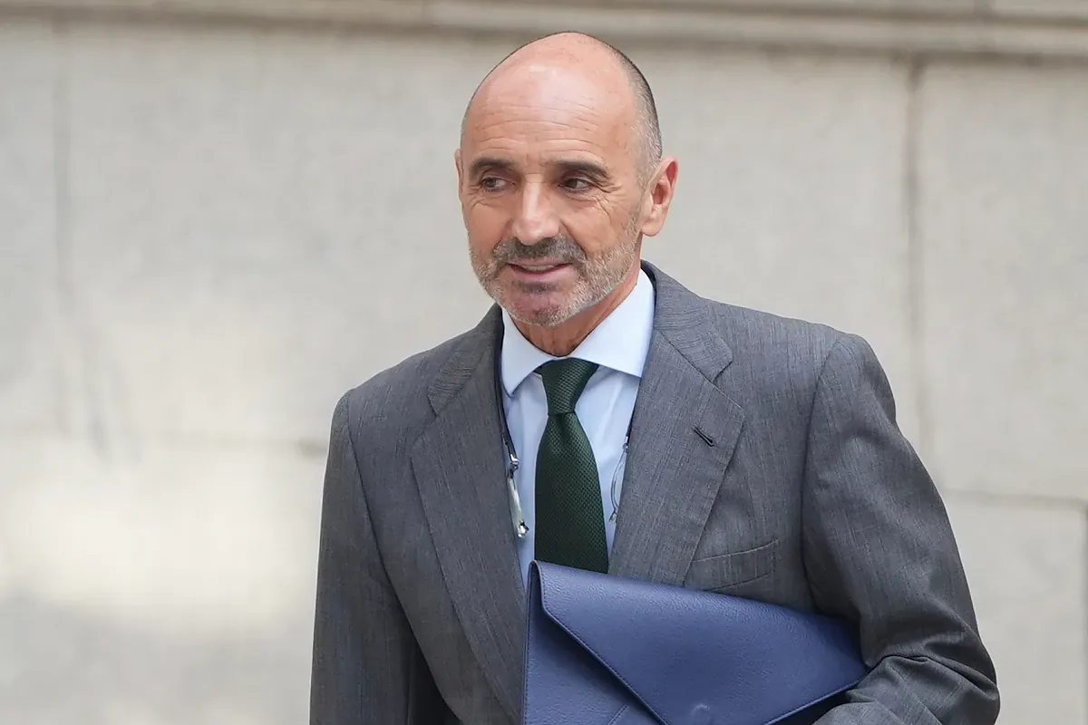 Zapatero's payer declares before the judge that the former president anticipated to him that the Government was going to approve the rescue of Plus Ultra