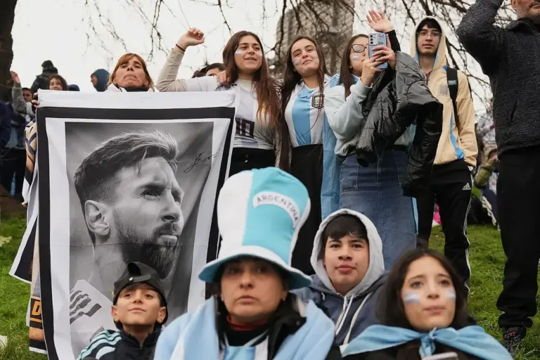 Messi's unexpected and bitter moment: at home, in silence, and amidst a global storm