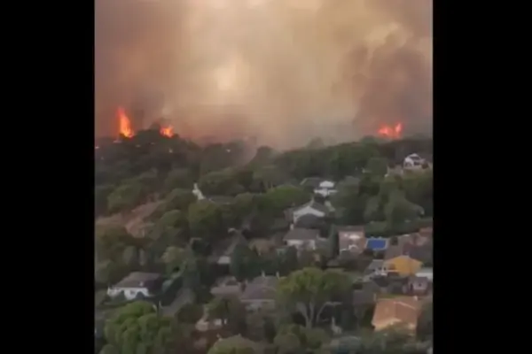 The Almorox fire reaches Madrid and activates the UME: Villa del Prado is confined and several urbanizations are evacuated