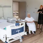 A day at Marbella's most exclusive 'boutique hospital', between silver platter menus and 100-euro "tips": "Here, patients are treated like kings"