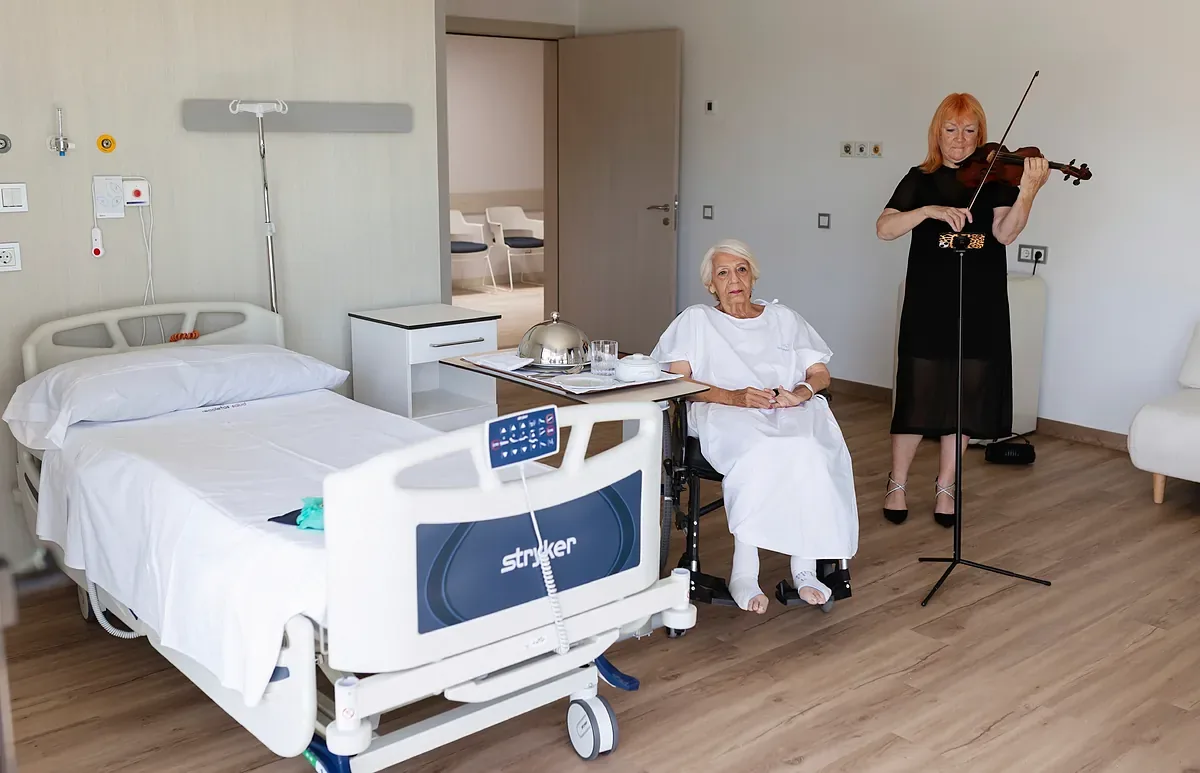 A day at Marbella's most exclusive 'boutique hospital', between silver platter menus and 100-euro "tips": "Here, patients are treated like kings"