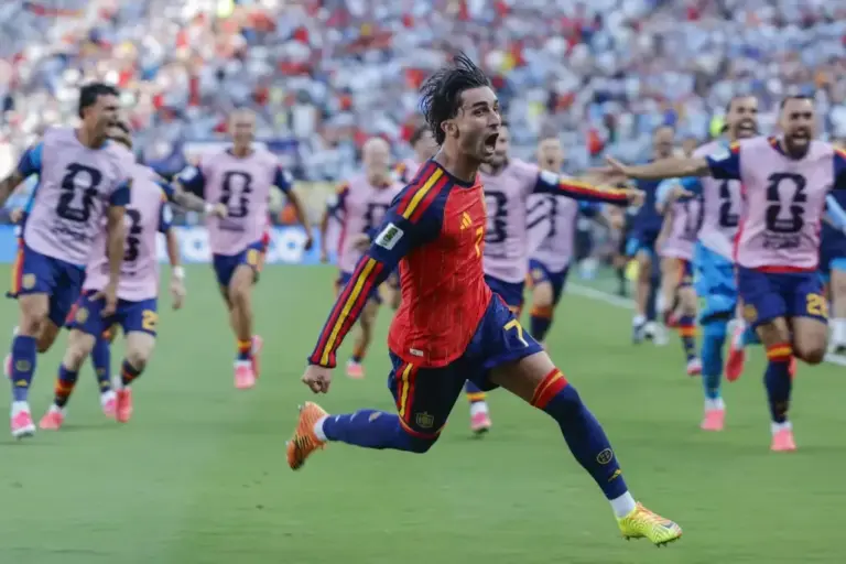 Ferran Torres celebrates the winning goal in extra time.