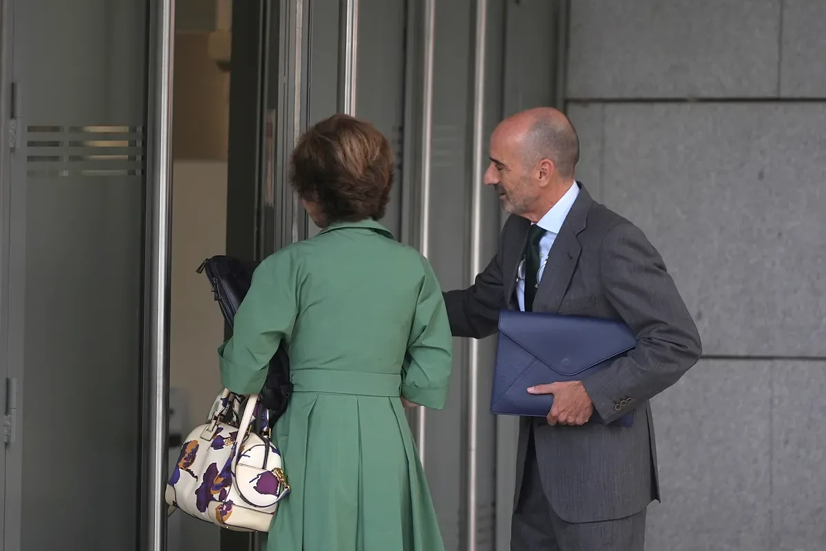 The Court sees the confession of Zapatero's payer and the directors of Plus Ultra as a "great advance" for influence peddling