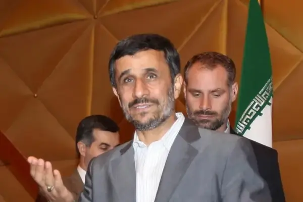 Israel's plan to turn former president Ahmadinejad into the leader of post-Ayatollah Iran, according to the 'New York Times'
