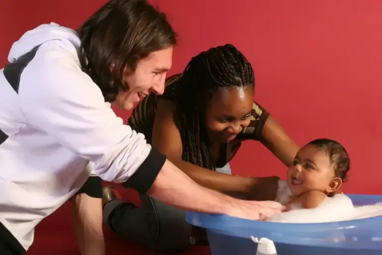 The inexplicable behind the "miracle" photo of Messi with baby Lamine at Camp Nou: a raffle, 4.50 euros, number 19...