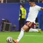 The second great goal by Pedro Porro in France 0-2 Spain in the 2026 World Cup semifinal