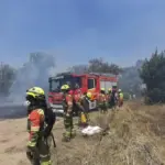 A forest fire in Manises (Valencia) leaves one dead and five hospitalized and another in Castellón leaves seven injured