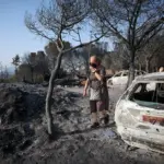 The long-awaited return home of the evicted: "I was arriving and my legs were shaking. I thought the property was burned down, but the house... I thought it wasn't"