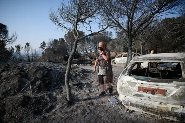 The long-awaited return home of the evicted: "I was arriving and my legs were shaking. I thought the property was burned down, but the house... I thought it wasn't"