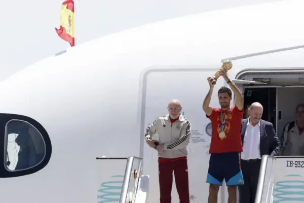 World Cup Celebration in Spain: Latest on the Party and Live Arrival of the Players | The Champions Arrive in Spain with the World Cup Trophy