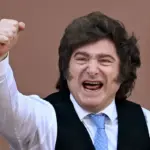 Milei closes the borders to those who "hate" Argentina