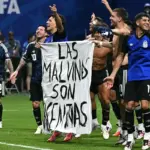 The possible FIFA sanction to Argentina for a banner: "The Malvinas are Argentine"