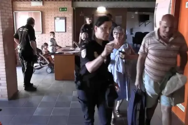 Ávila Police Academy becomes the largest fire refuge: today it will close the day with 1,500 evacuees