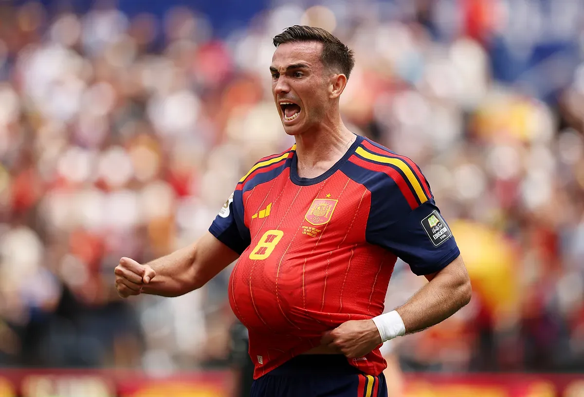 Fabián Ruiz, a "shy" giant of football from Los Palacios y Villafranca (Seville) who prefers to say "I am from the town"