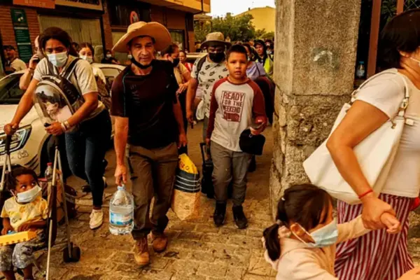 The eviction of Sotillo de la Adrada in first person: "Nothing is going to happen, the Virgen de los Remedios is with us"