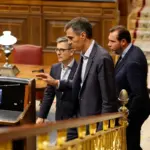 Sánchez hits rock bottom before the final stretch of the legislature with the right-wing above 50%