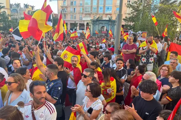 The Government will withdraw Ceuta's sports centers as reception centers amid protests