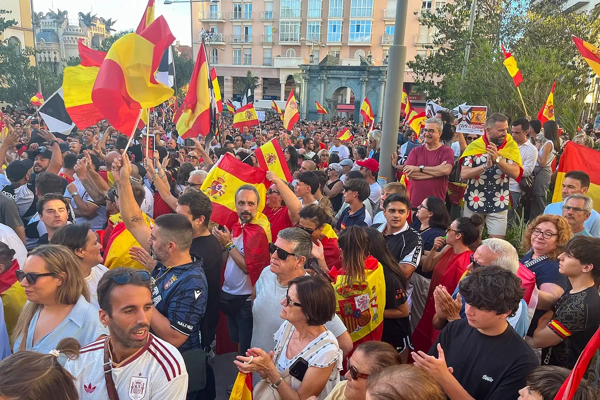 The Government will withdraw Ceuta's sports centers as reception centers amid protests