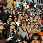 This is what to do (and what not to do) to watch the solar eclipse and avoid ending up with partial blindness, according to experts