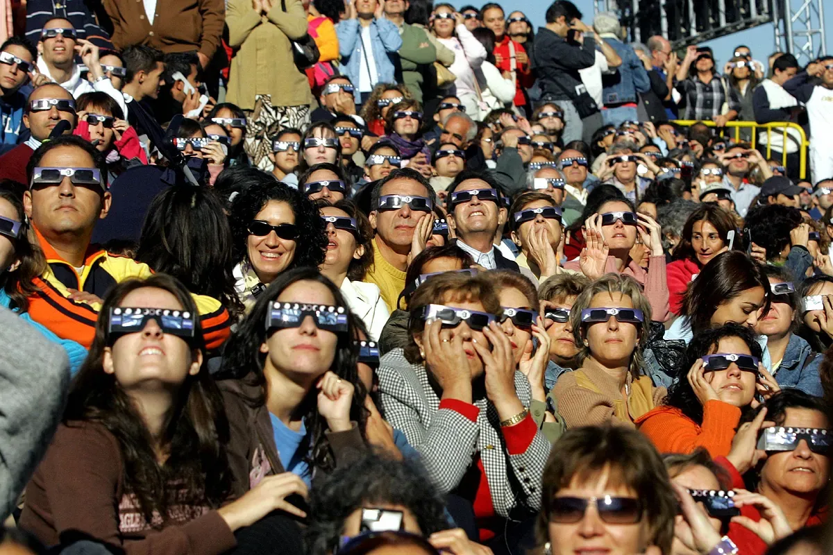 This is what to do (and what not to do) to watch the solar eclipse and avoid ending up with partial blindness, according to experts
