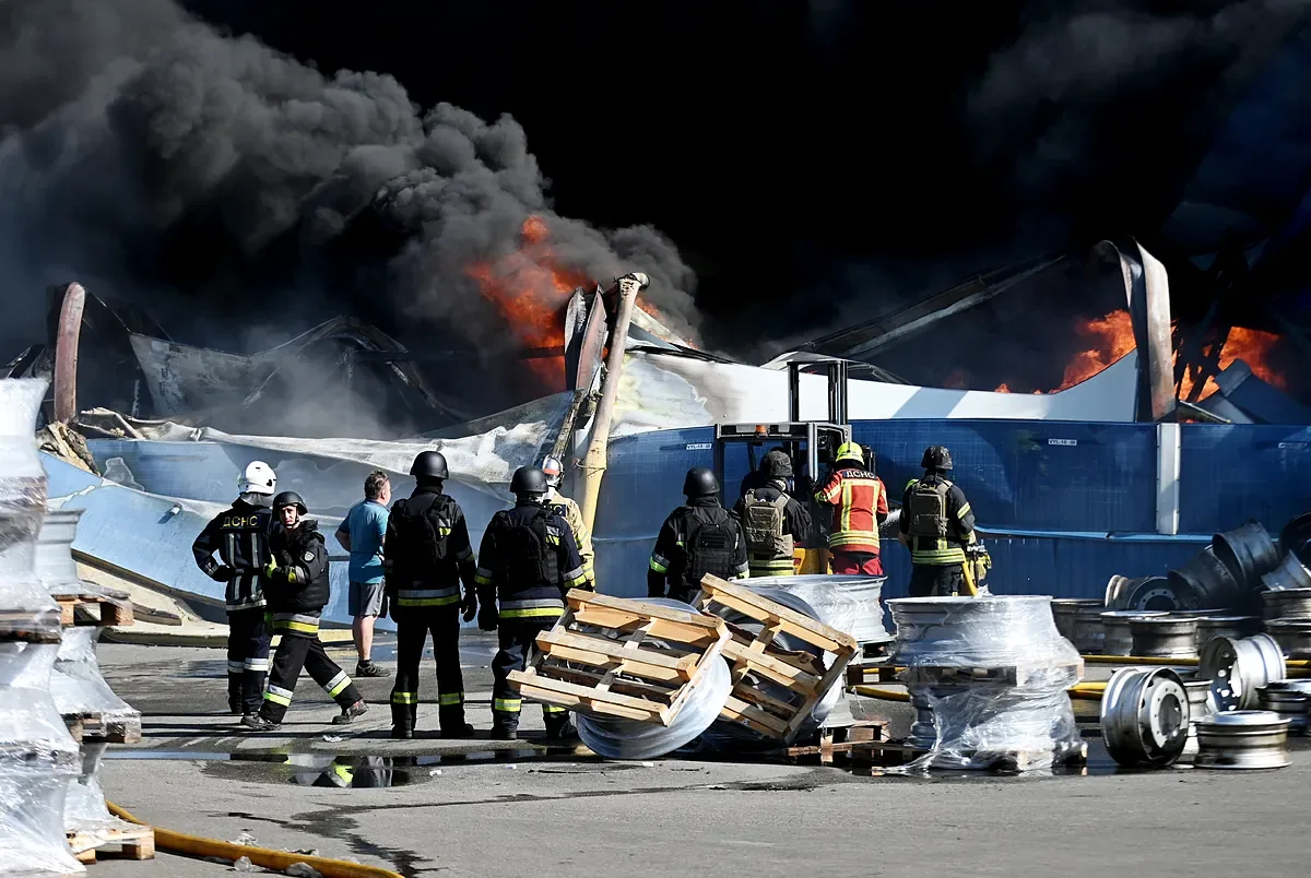 Death toll rises to 37 in Russian airstrike on Kyiv leaving hundreds evacuated