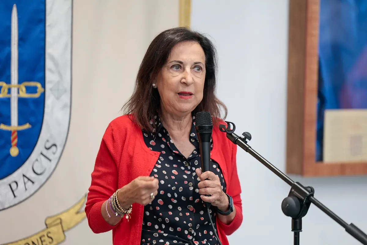 Robles postpones her appearance in the Senate to be more "precise and thorough" in her explanations about the Ceuta crisis