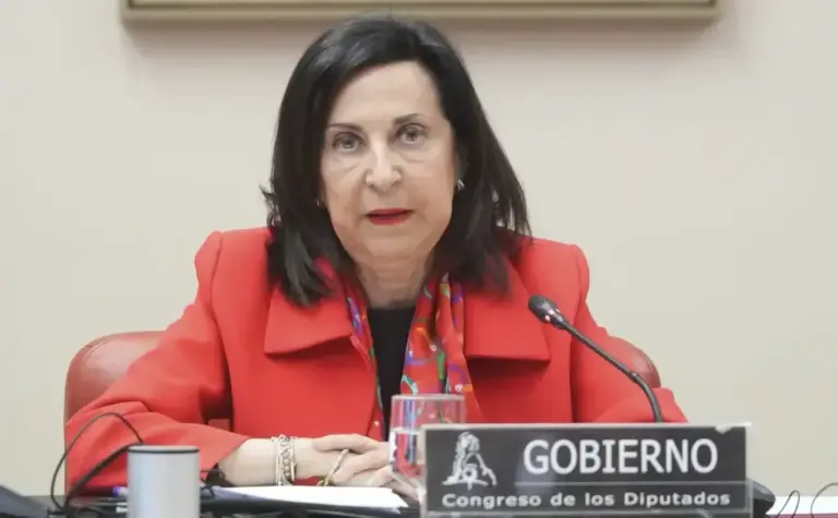 Defense Minister Margarita Robles.