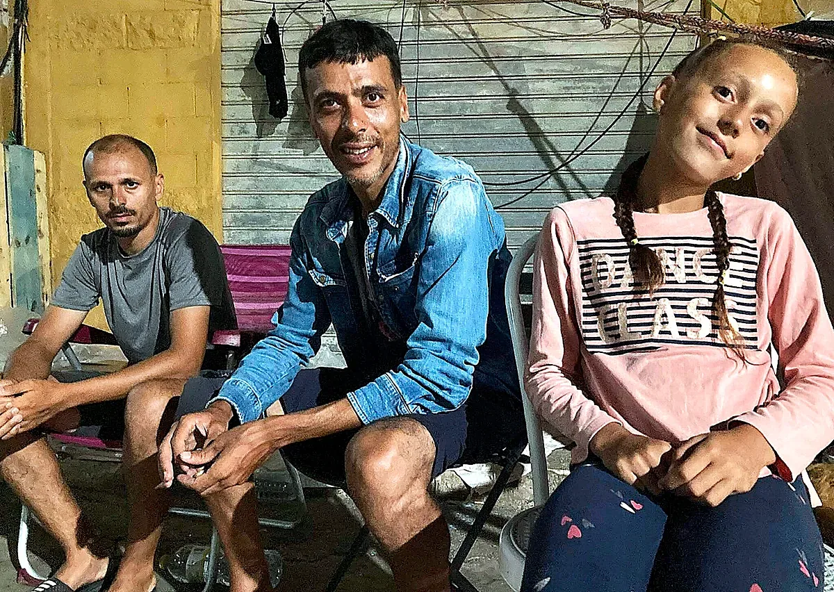 22 days of women and children in the toughest corner of Ceuta: "Three days without eating," fights "every night," no sleep "just in case"...