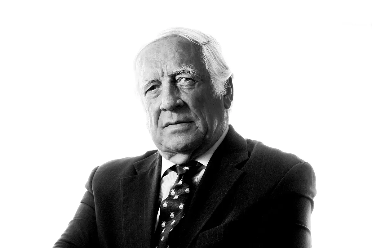 Carlos Espinosa de los Monteros dies at 82, key figure in Spanish business and father of the former Vox politician