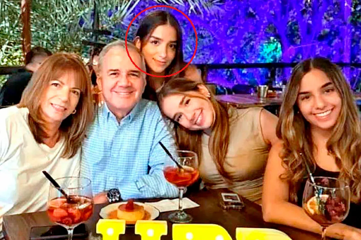 Only the triplet Ana María, saved by a cedar door, survived the earthquake