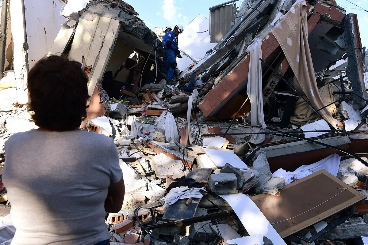 Colombia facing earthquakes: when the risk is also built