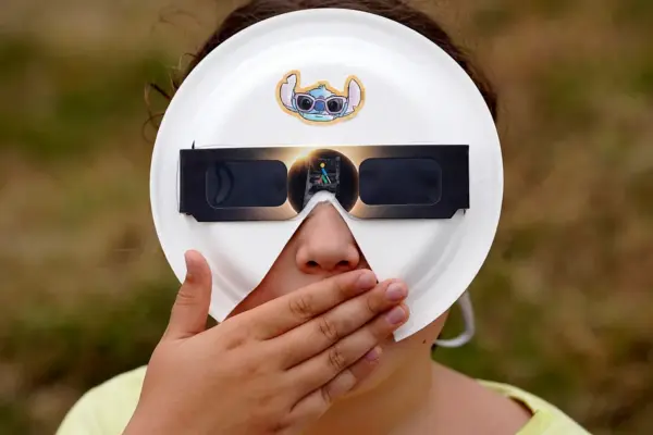 The 'haters' of the eclipse