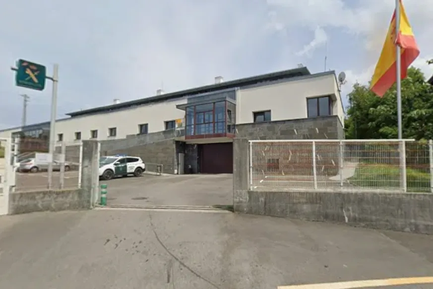 A civil guard kills his ex-partner, also an officer, at the Llanes barracks and dies in the shootout with other colleagues who tried to stop the attack