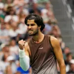 Alcaraz returns as Alcaraz: defeats Safiullin in the first round of the US Open and leaves behind his long injury