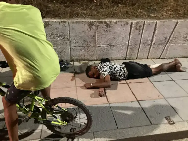 22 days of women and children in the toughest corner of Ceuta: "Three days without eating," fights "every night," no sleep "just in case"...
