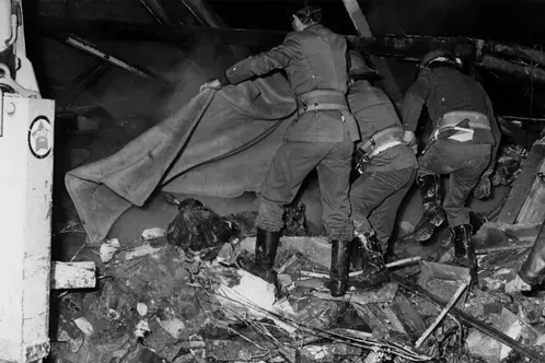 The explosion of 8,000 cans of hairspray in two chalets that killed nine people: "The aerosols were flying out like projectiles"