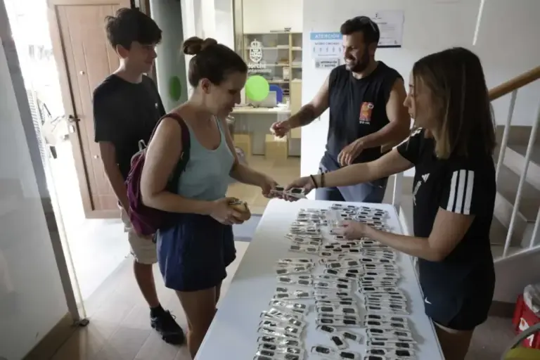 Solar eclipse in Spain today, August 12, live | Traffic jams and complications on the exit roads of several cities in the hours leading up to the eclipse