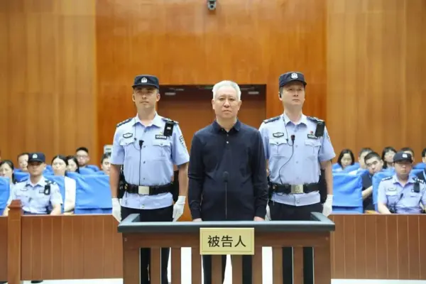 Life sentence for the king of Chinese brick