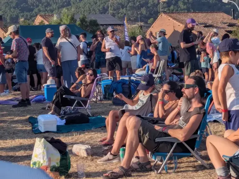 Living a historic eclipse: the shame of the Sun, a rosary, and shouts of "out out out!"