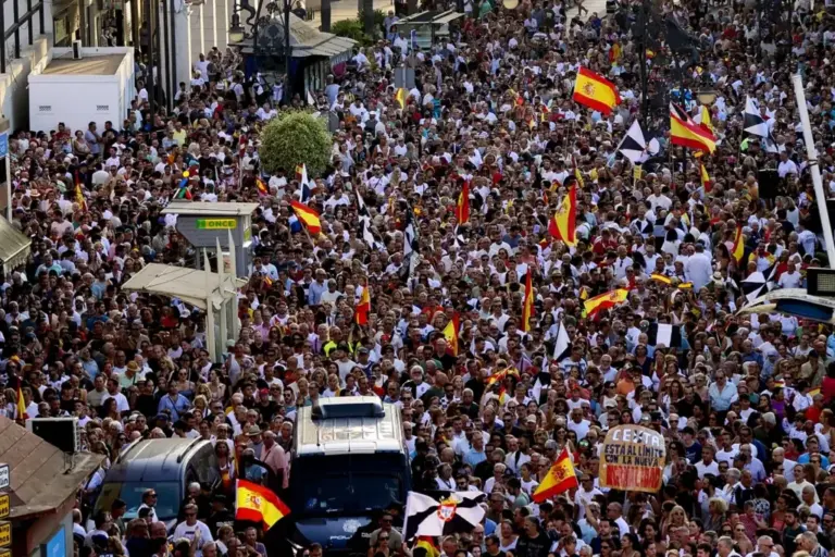 The threat from Morocco that does not cease: hunting the Ceutan, spies, violence in the streets, (confirmed) call for another massive arrival...