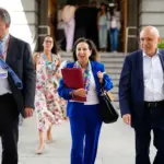Robles apologizes to the "abandoned" people of Ceuta and points to the responsibility of the Interior Ministry on June 30: "The CNI shared the information with the security forces"