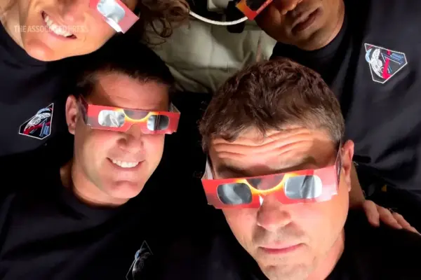 Ten keys to enjoy the solar eclipse on August 12: Where will I see it best? When can I take off my glasses?